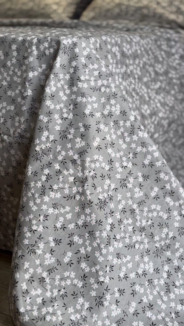 Parure de Lit 6 Pièces – Gris Floral Élégance Moderne