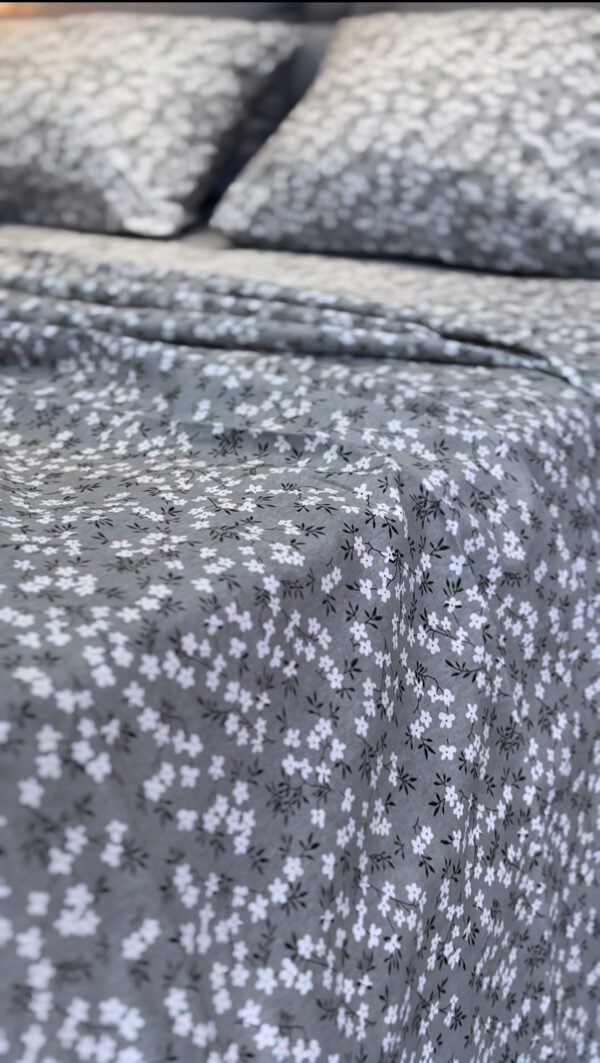 Parure de Lit 6 Pièces – Gris Floral Élégance Moderne