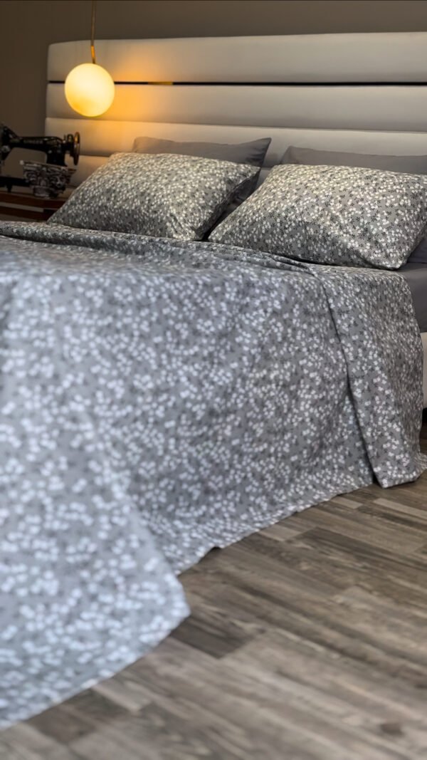 Parure de Lit 6 Pièces – Gris Floral Élégance Moderne