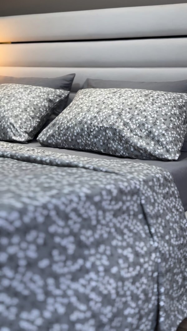 Parure de Lit 6 Pièces – Gris Floral Élégance Moderne