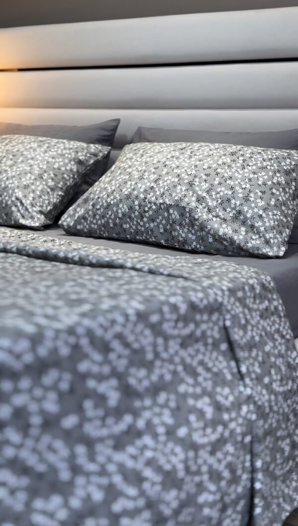 Parure de Lit 6 Pièces – Gris Floral Élégance Moderne