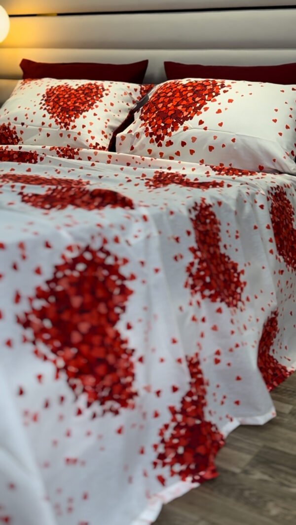 Parure de Lit 6 Pièces – Romance Étoilée Cœurs Rouges