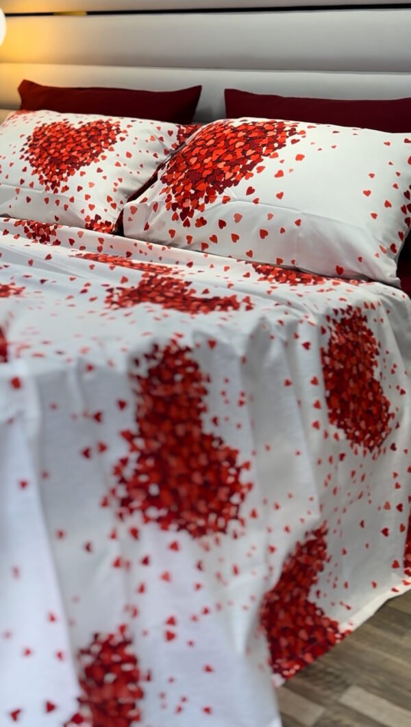 Parure de Lit 6 Pièces – Romance Étoilée Cœurs Rouges
