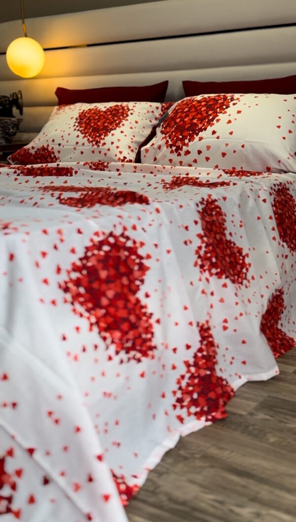 Parure de Lit 6 Pièces – Romance Étoilée Cœurs Rouges