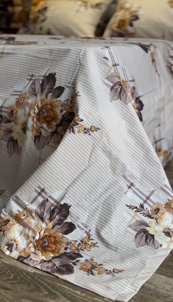 Parure de Lit 6 Pièces – Fleurs Élégantes Beige & Crème