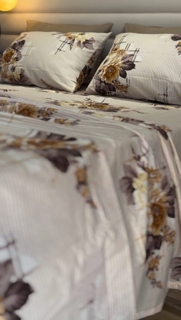 Parure de Lit 6 Pièces – Fleurs Élégantes Beige & Crème