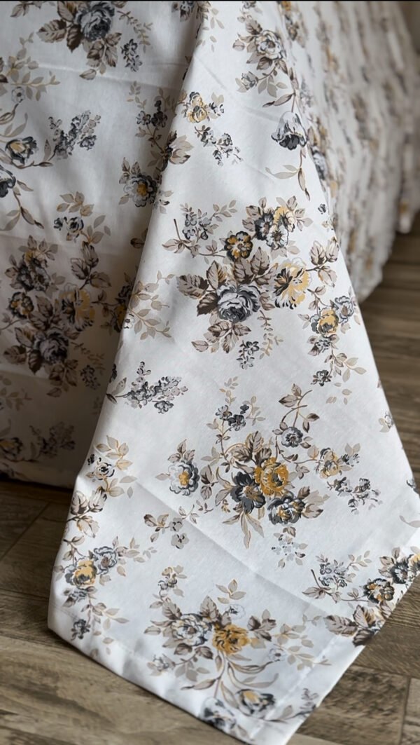 Parure de Lit 6 Pièces – Fleurs Jaunes et Bleues Élégance