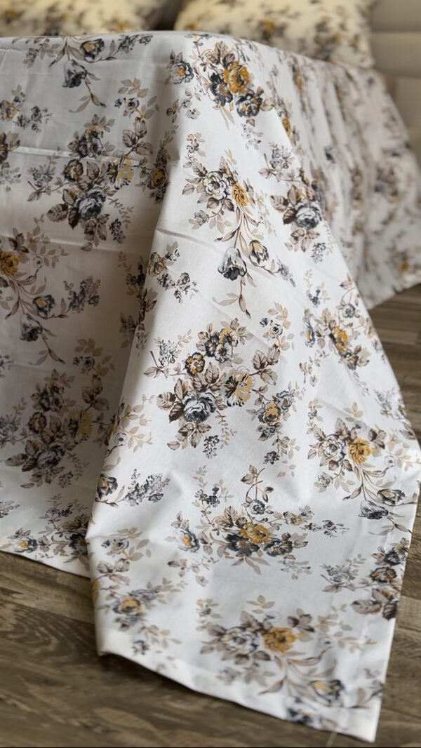 Parure de Lit 6 Pièces – Fleurs Jaunes et Bleues Élégance