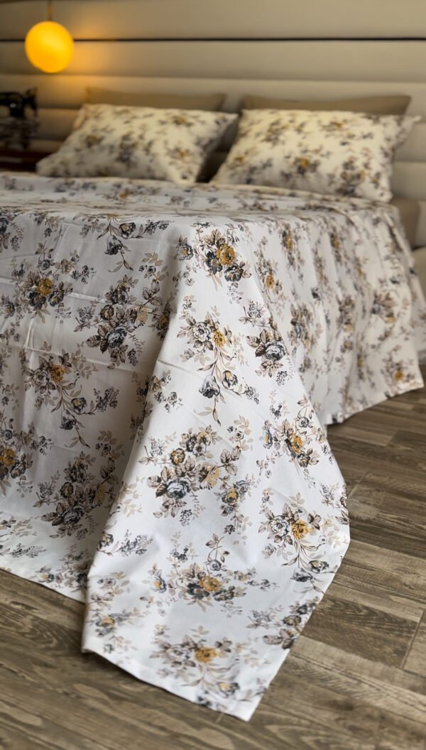 Parure de Lit 6 Pièces – Fleurs Jaunes et Bleues Élégance