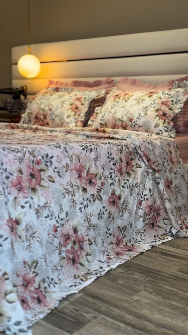 IMG_7615 Parure De Lit Taies à Volant – Jardin Romantique Fleuri