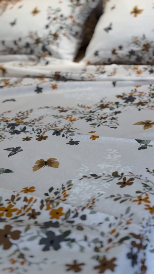 Parure de Lit Floraison d’Automne – Élégance Botanique
