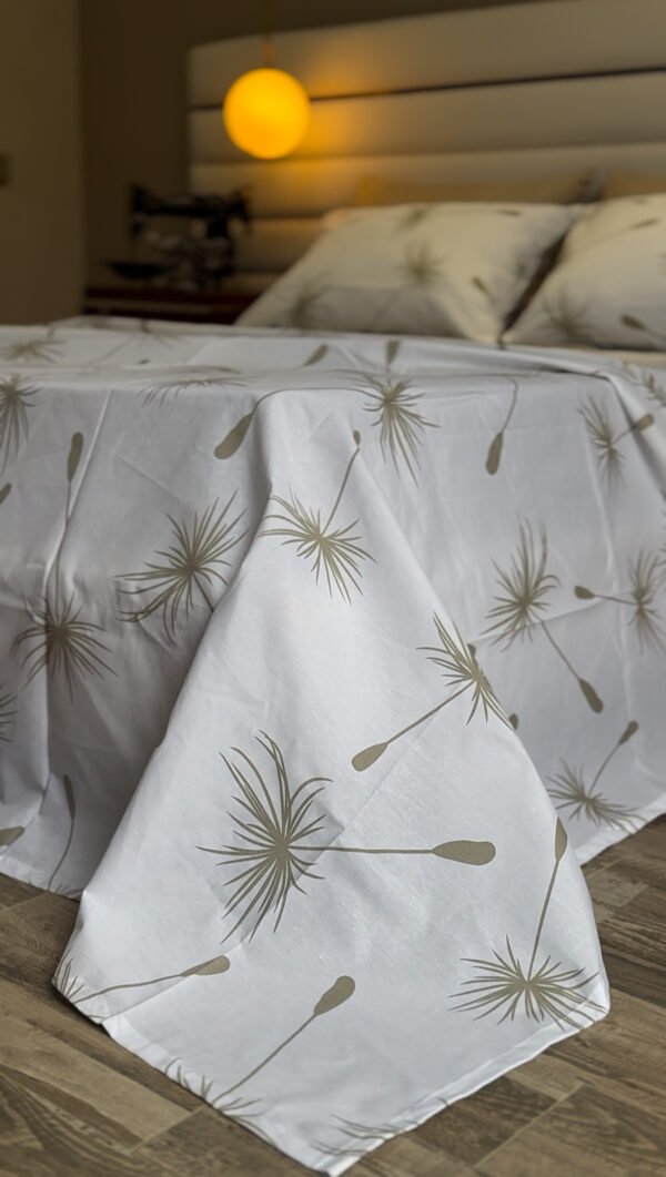 Parure de Lit Dandelion – Blanc & Grège Épuré