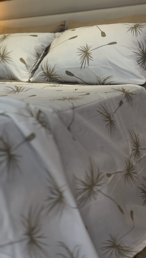 Parure de Lit Dandelion – Blanc & Grège Épuré