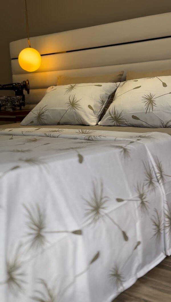 Parure de Lit Dandelion – Blanc & Grège Épuré