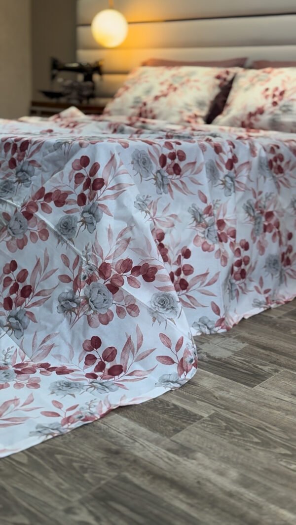 Parure de Lit Élégance Florale – Feuillage Burgundy & Gris