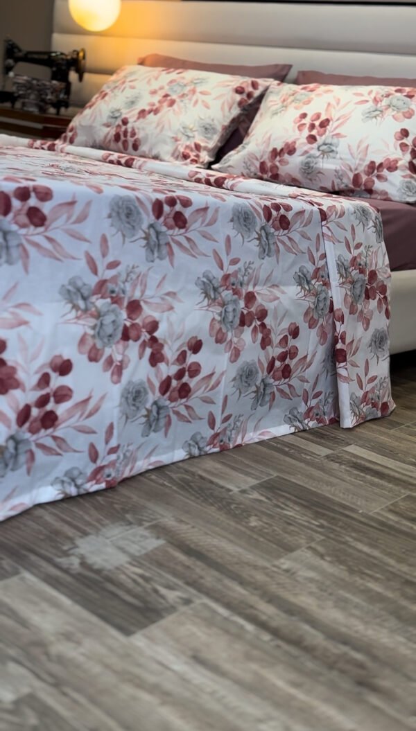 Parure de Lit Élégance Florale – Feuillage Burgundy & Gris