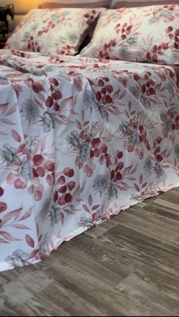 Parure de Lit Élégance Florale – Feuillage Burgundy & Gris