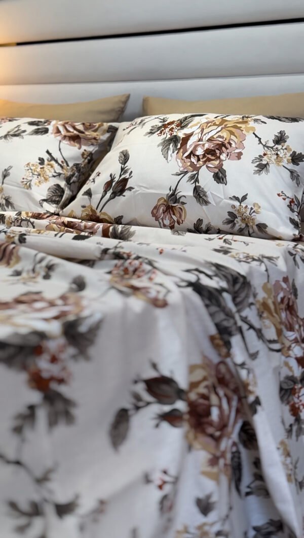 Parure de Lit Élégance Florale – Beige & Feuillage Serein