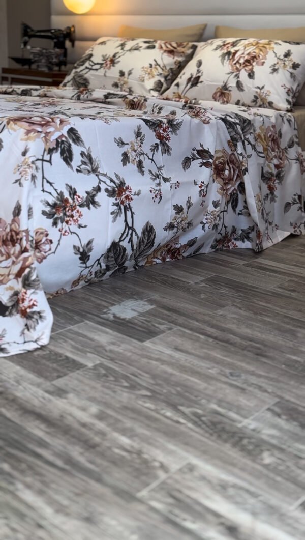 Parure de Lit Élégance Florale – Beige & Feuillage Serein