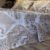 Parure de Lit Élégance Baroque – Tons Neutres