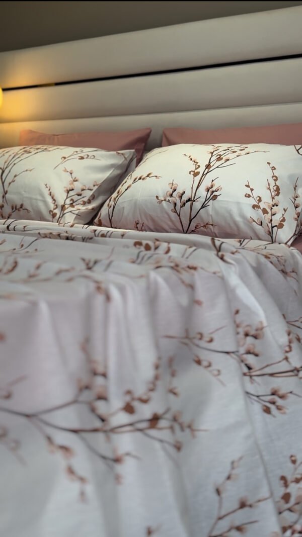 Parure de Lit 6 Pièces – Fleurs de Cerisier Élégantes