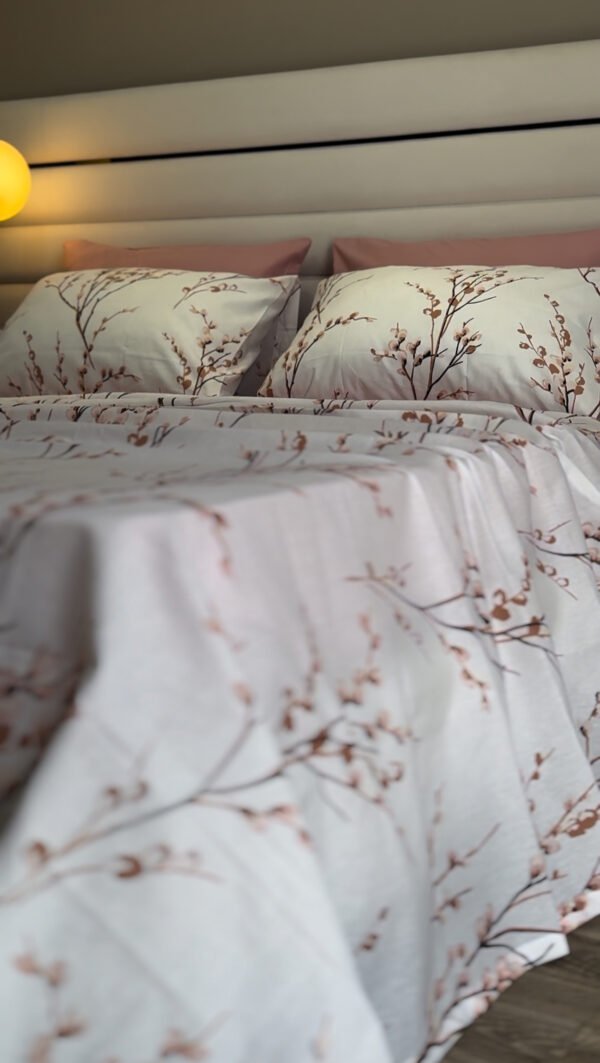 Parure de Lit 6 Pièces – Fleurs de Cerisier Élégantes