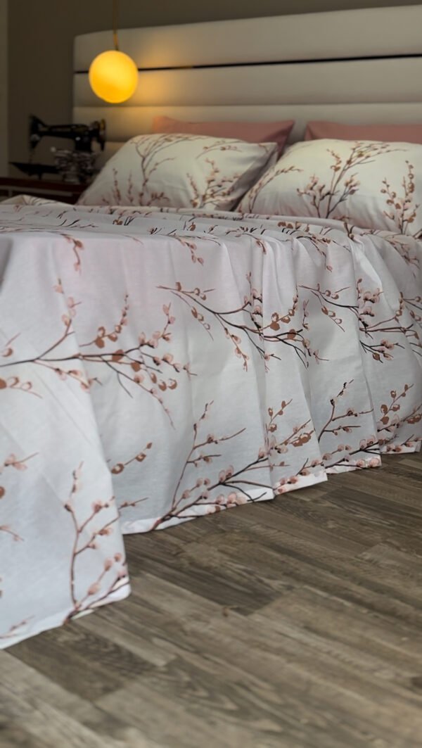 Parure de Lit 6 Pièces – Fleurs de Cerisier Élégantes