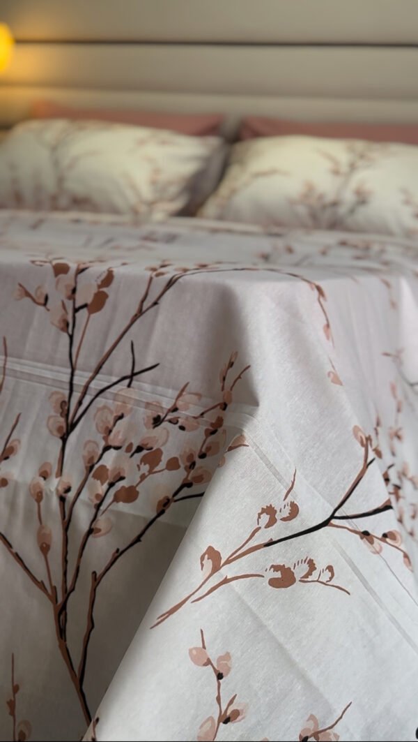 Parure de Lit 6 Pièces – Fleurs de Cerisier Élégantes