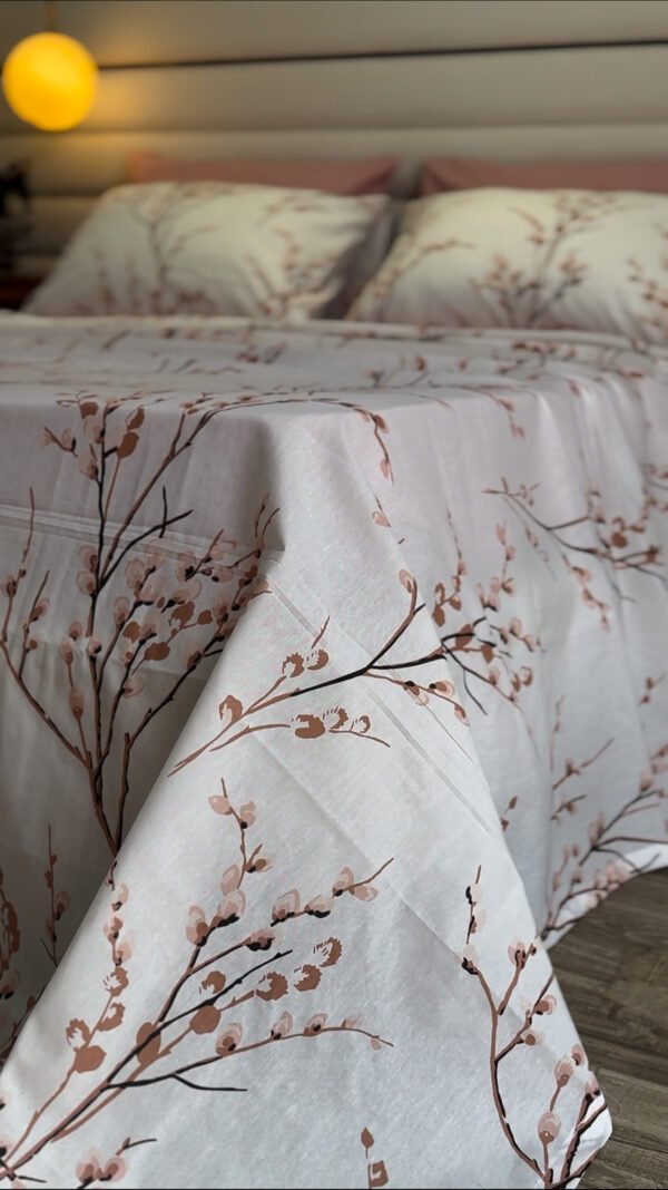 Parure de Lit 6 Pièces – Fleurs de Cerisier Élégantes