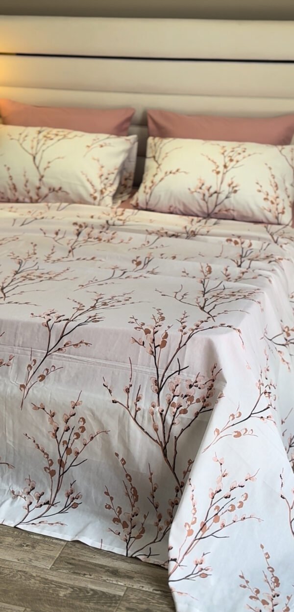 Parure de Lit 6 Pièces – Fleurs de Cerisier Élégantes