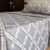 Parure de Lit Élégance Moderne – Gris Clair & Blanc Carreaux