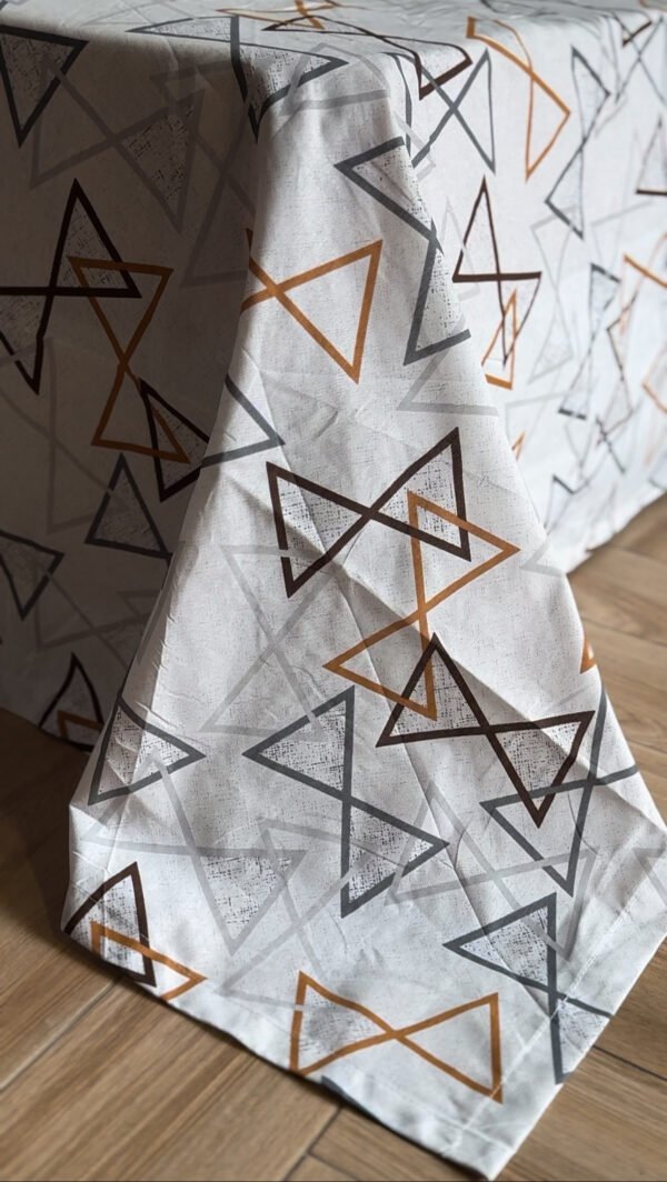Parure de Lit Géométrie Élégante – Triangles Noir & Brun