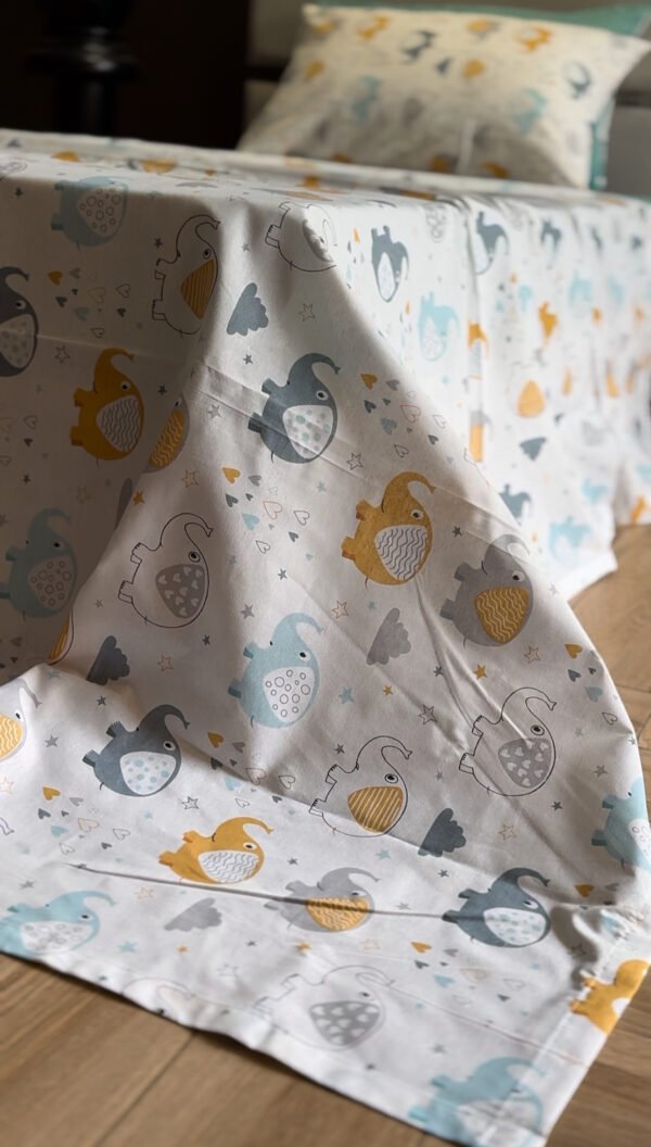 Parure de Lit Éléphants Ludiques – Douceur Turquoise Moderne