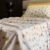 Parure de Lit Papillons d’Or – Élégance Naturelle