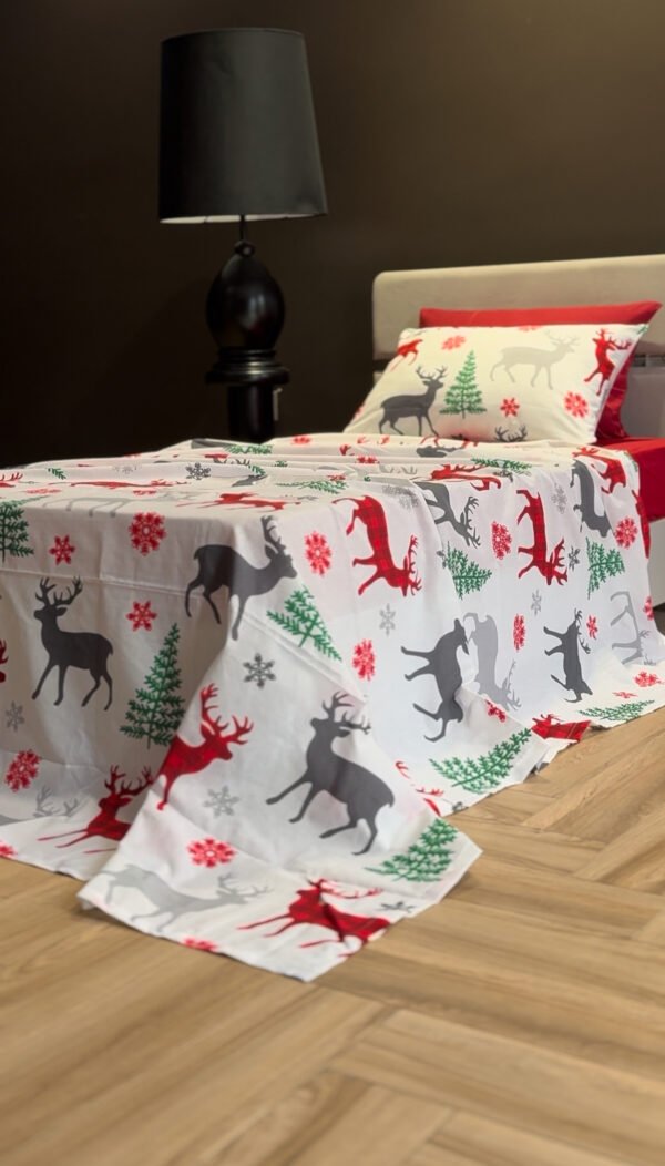 Parure de Lit Cerf Boréal –  Sapins d’Hiver