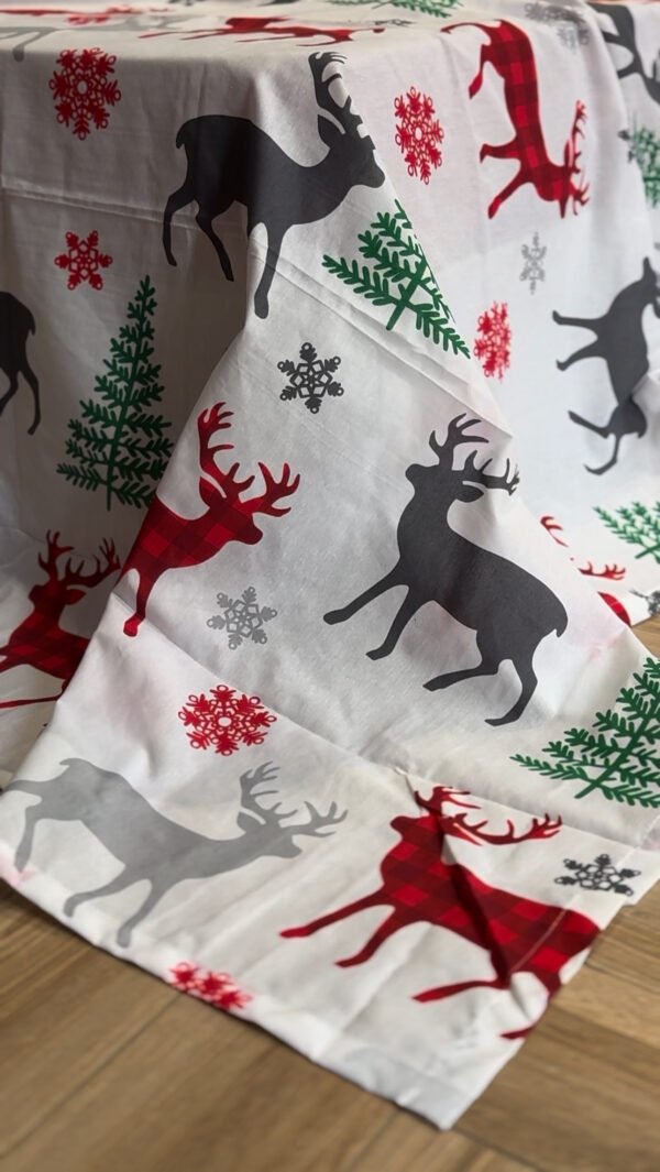 Parure de Lit Cerf Boréal –  Sapins d’Hiver