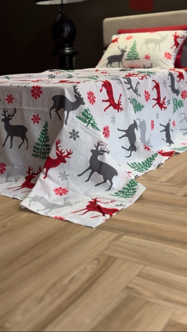 Parure de Lit Cerf Boréal –  Sapins d’Hiver