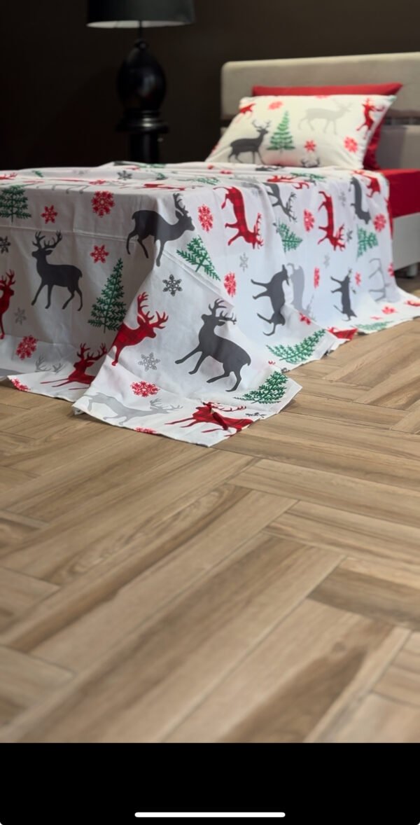 Parure de Lit Cerf Boréal –  Sapins d’Hiver
