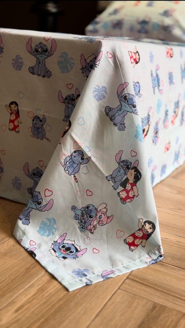 IMG_9029 Parure de Lit Lilo & Stitch – Tendresse Hawaïenne Bleue
