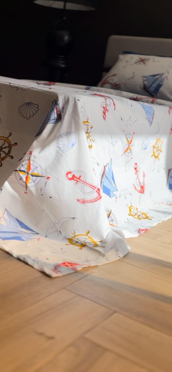 Parure de Lit Marine – Voiles et Ancres d’Aventure
