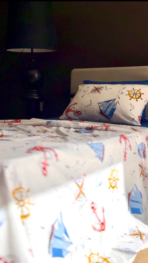 Parure de Lit Marine – Voiles et Ancres d’Aventure