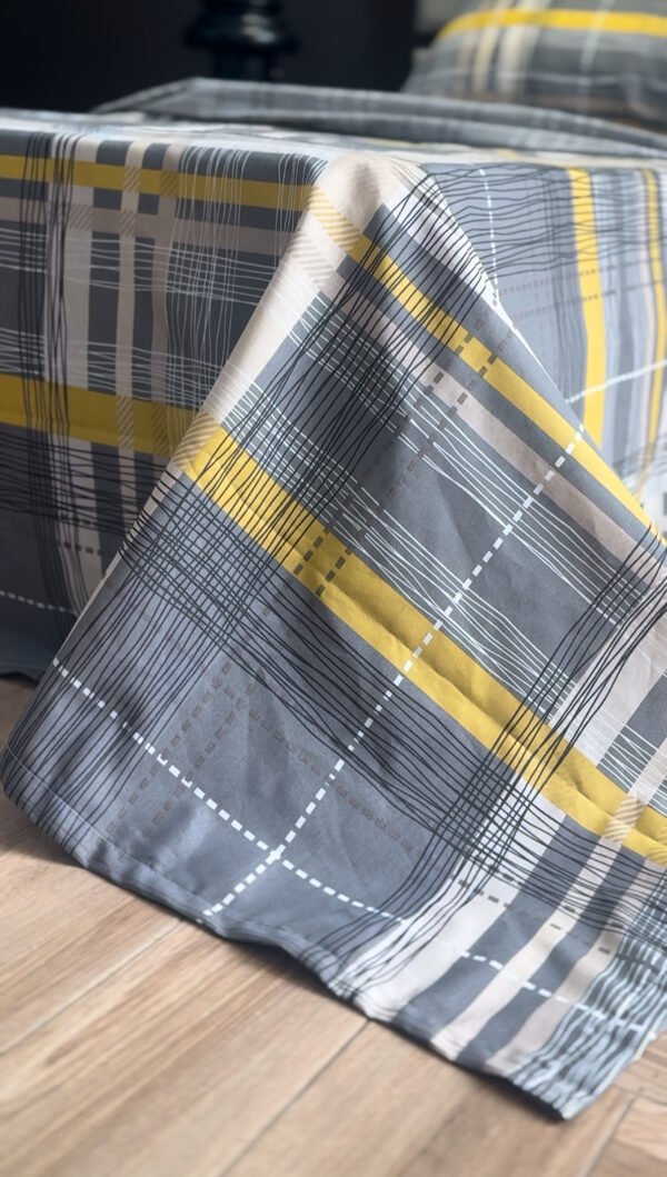 Parure de Lit Épure Graphique – Gris Soleil Urbain