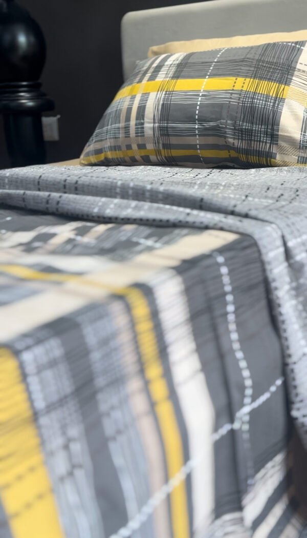 Parure de Lit Épure Graphique – Gris Soleil Urbain