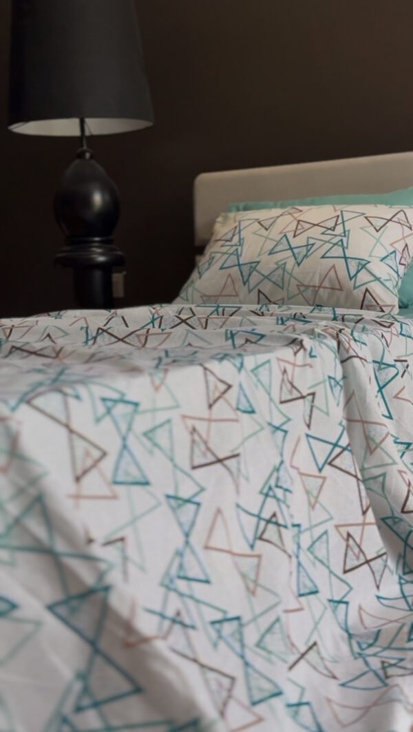 Parure de Lit Géométrie – Triangles Bleu Café Gris
