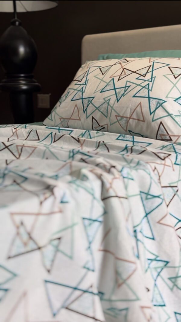 Parure de Lit Géométrie – Triangles Bleu Café Gris