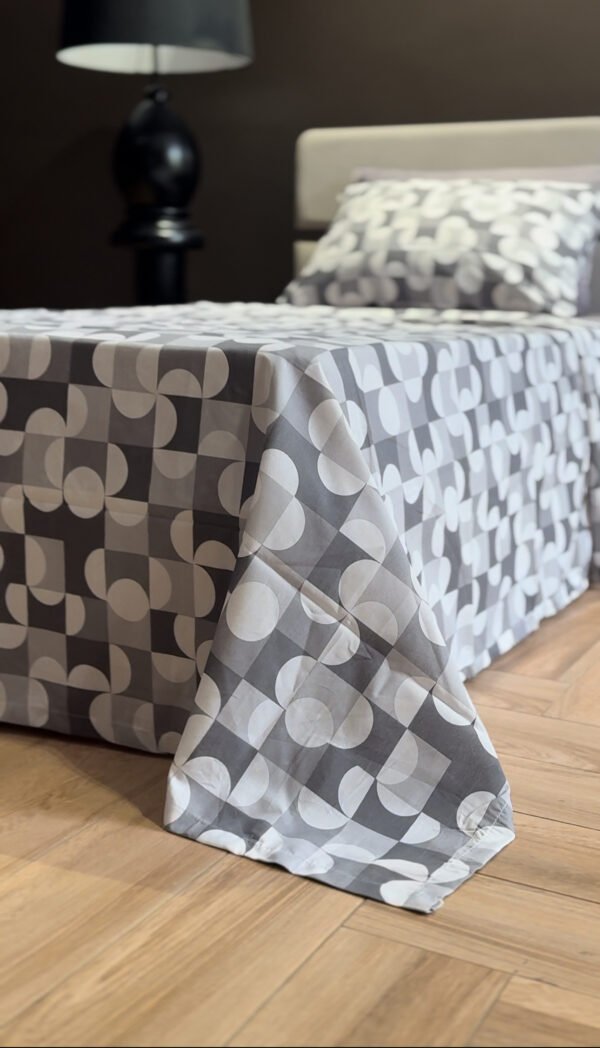 Parure de Lit Géométrie Urbaine – Gris Graphite & Perle