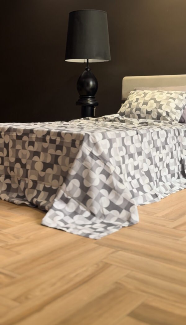 Parure de Lit Géométrie Urbaine – Gris Graphite & Perle