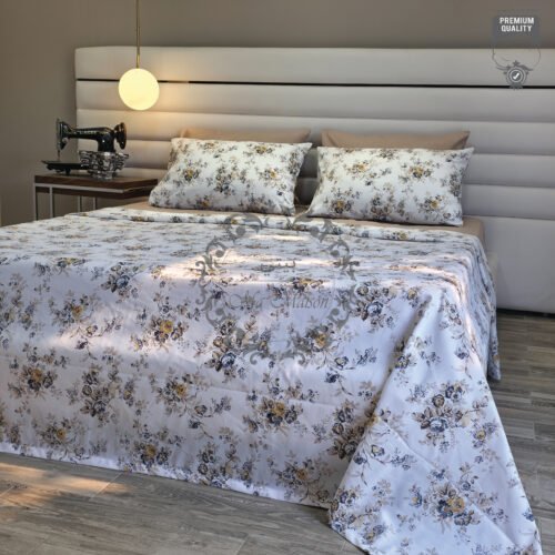 Parure de Lit Jardin d’Or – Fleurs Gris Perle & Miel Antique