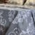 Parure de Lit Prestige Argenté – Gris & Motifs Baroques