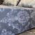 Parure de Lit Prestige Argenté – Gris & Motifs Baroques